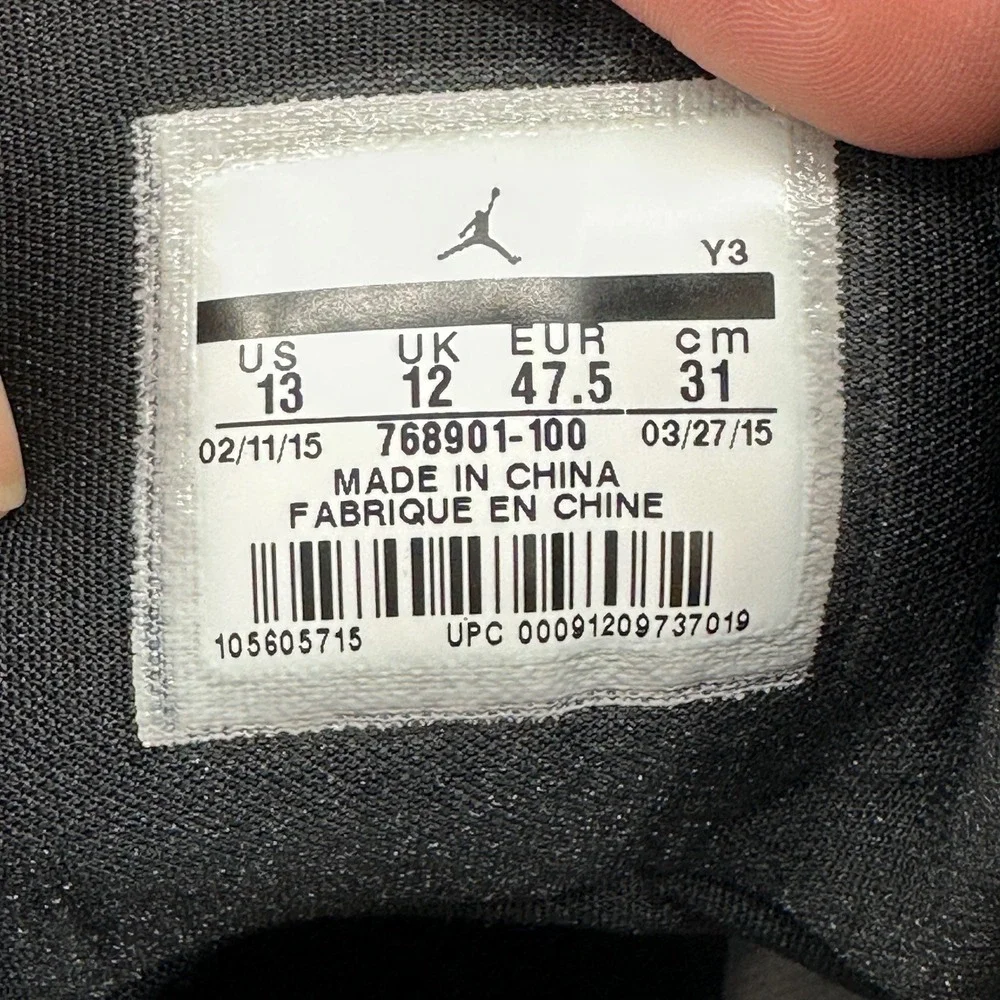 Jordan B. Fly White Wolf Grey Basketball Shoes 881444-003 Mens 13